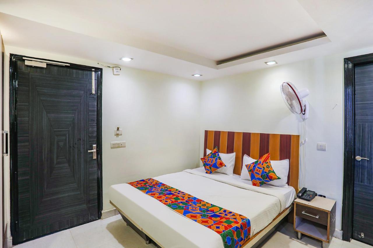 ניו דלהי Fabhotel Trio Continental Patel Nagar מראה חיצוני תמונה