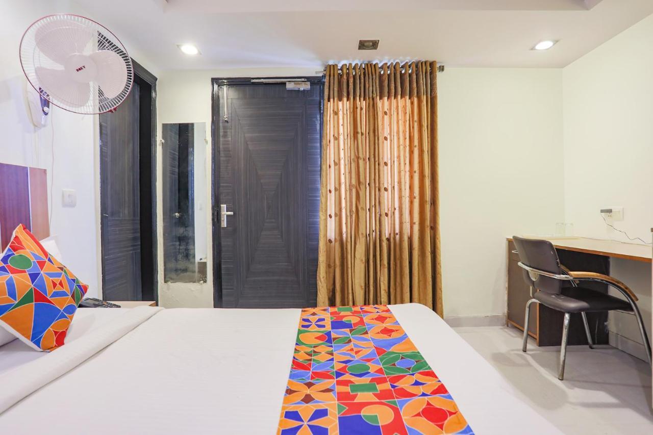 ניו דלהי Fabhotel Trio Continental Patel Nagar מראה חיצוני תמונה